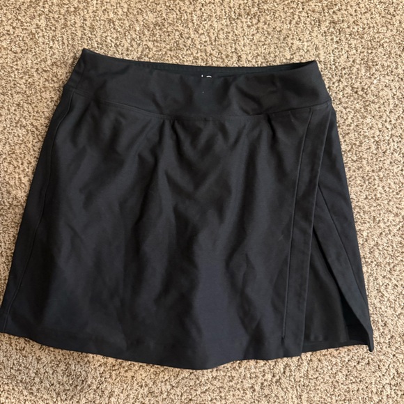 Outdoor Voices Classic Black Skirt - Picture 1 of 2